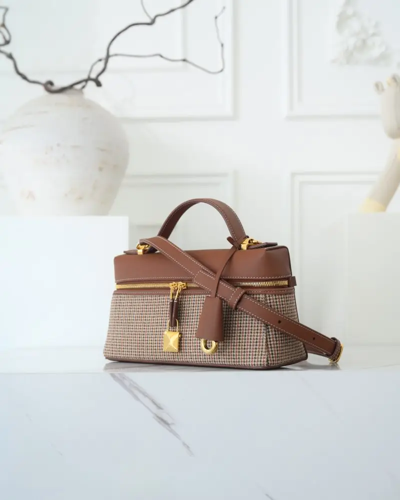 Loro Piana Сумка женская Extra Pocket L23 — Фото 4