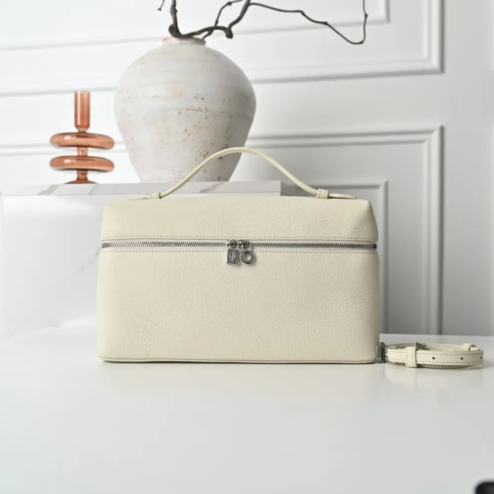 Loro Piana — Сумка женская Extra Pocket L27