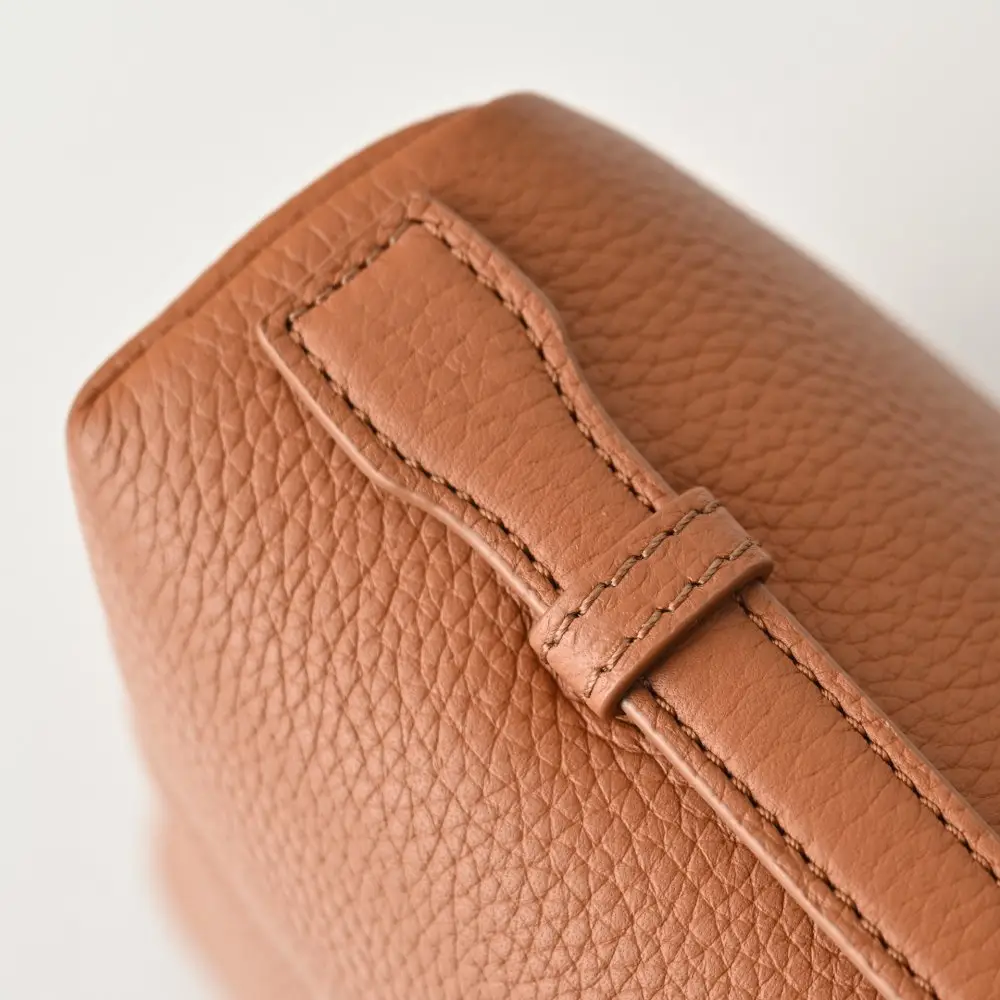 Loro Piana A bag women's Extra Pocket L27 — Photo 5
