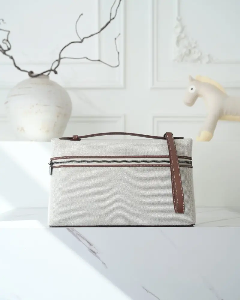 Loro Piana — A bag women's Extra Pouch L29