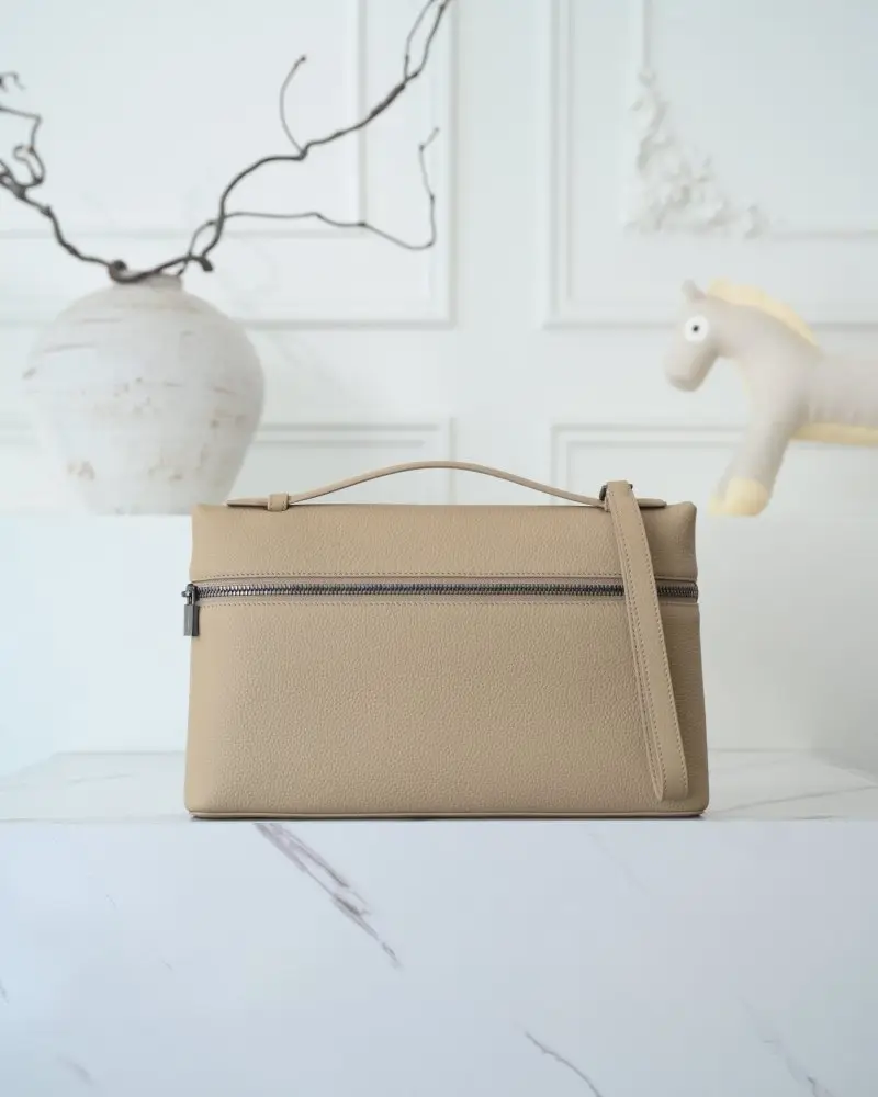 Loro Piana — A bag women's Extra Pouch L29