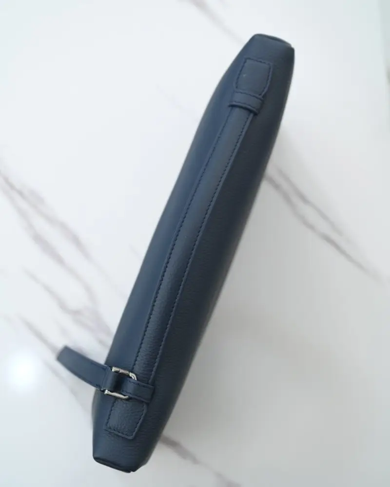 Loro Piana Сумка женская Extra Pouch L29 — Фото 4