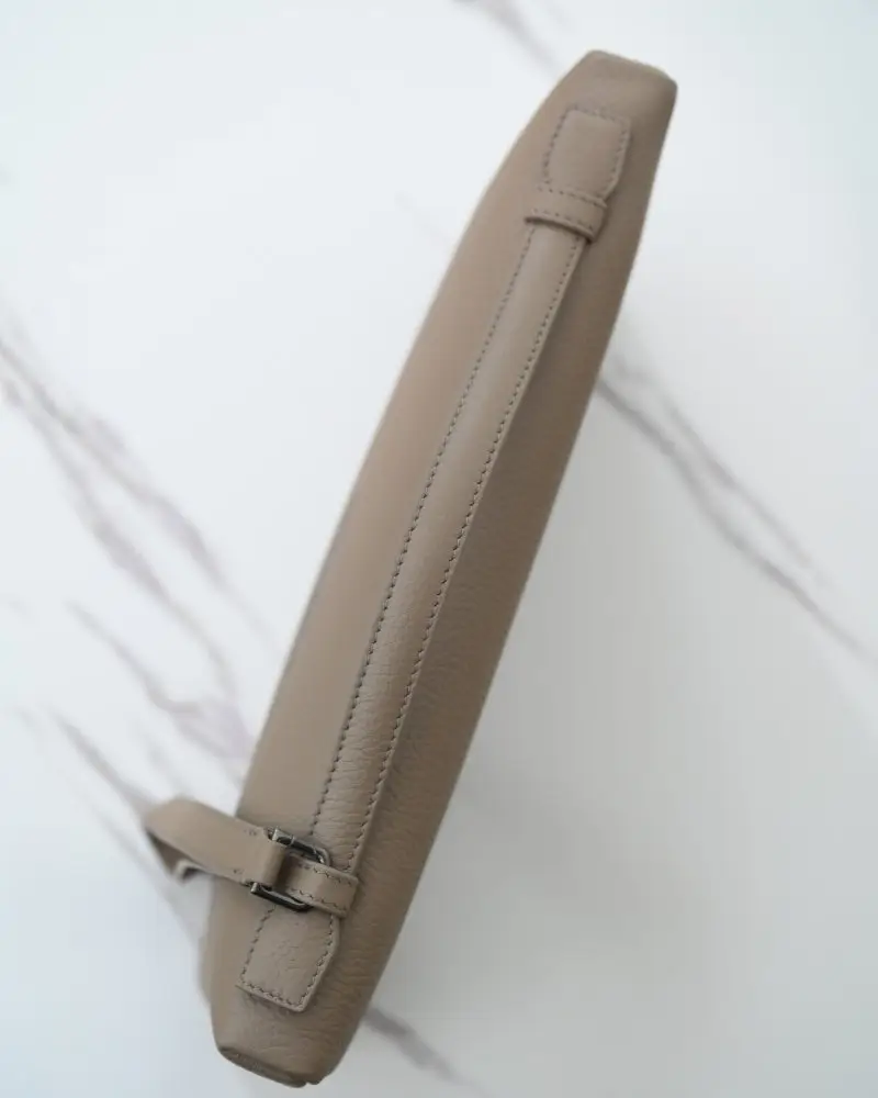 Loro Piana Сумка жіноча Extra Pouch L29 — Фото 5