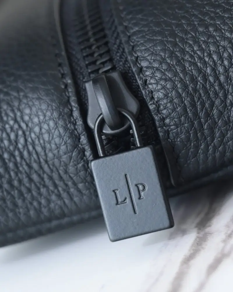 Loro Piana Сумка женская Extra Pouch L29 — Фото 5