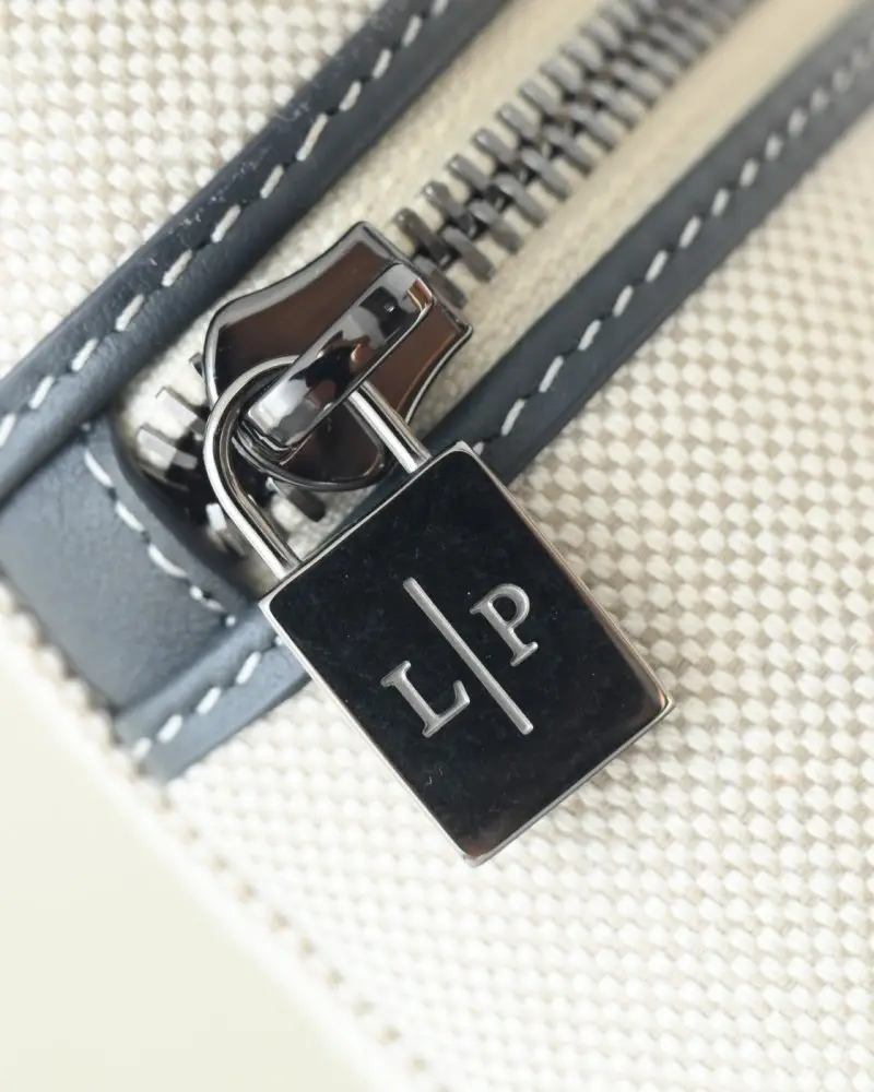 Loro Piana Сумка женская Extra Pouch L29 — Фото 5