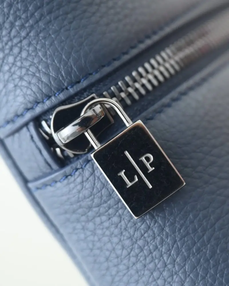 Loro Piana Сумка женская Extra Pouch L29 — Фото 5
