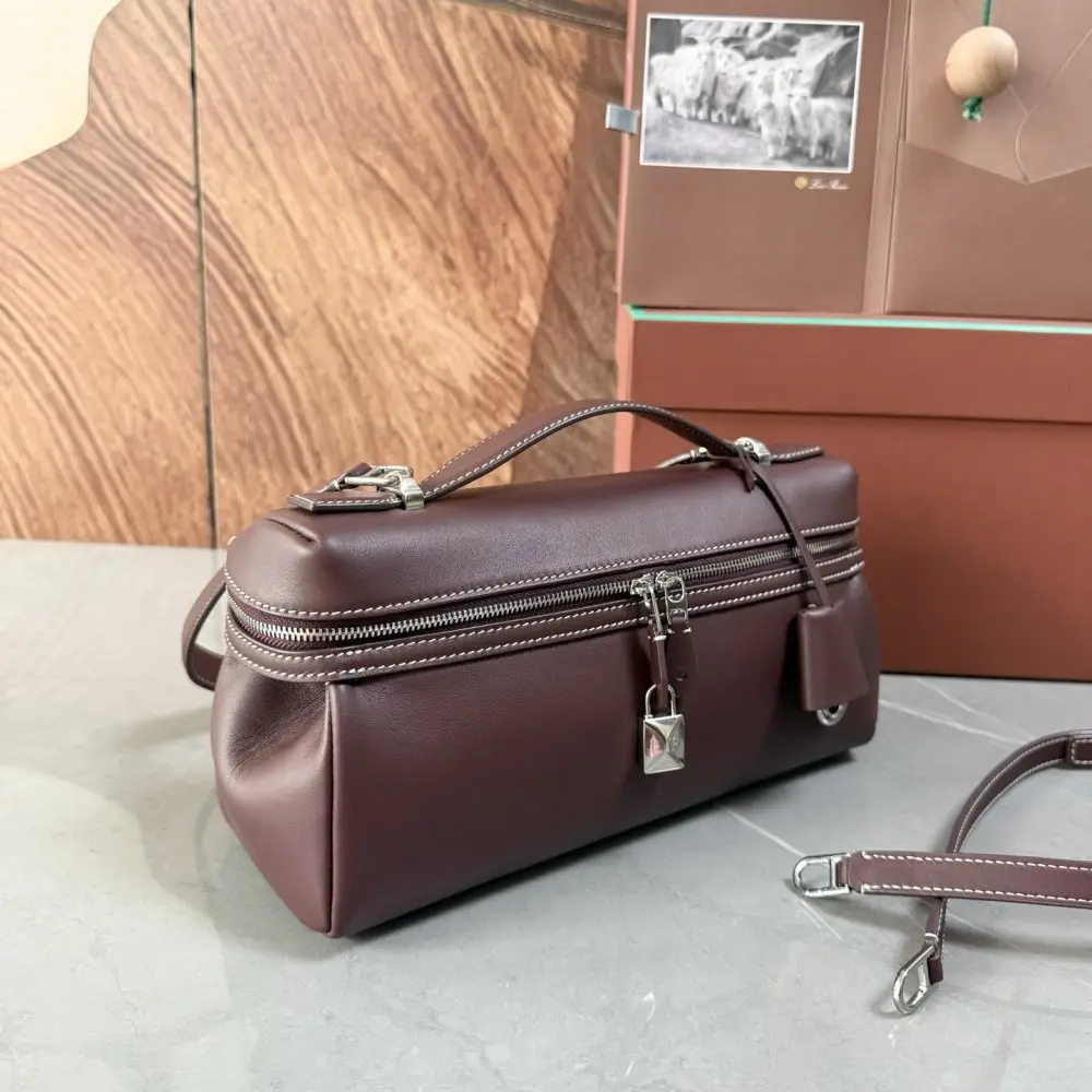 Loro Piana A bag women's Extra Softy Bag L29 — Photo 2