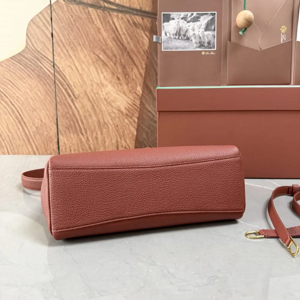 Loro Piana Сумка жіноча Extra Softy Bag L29 — Фото 3
