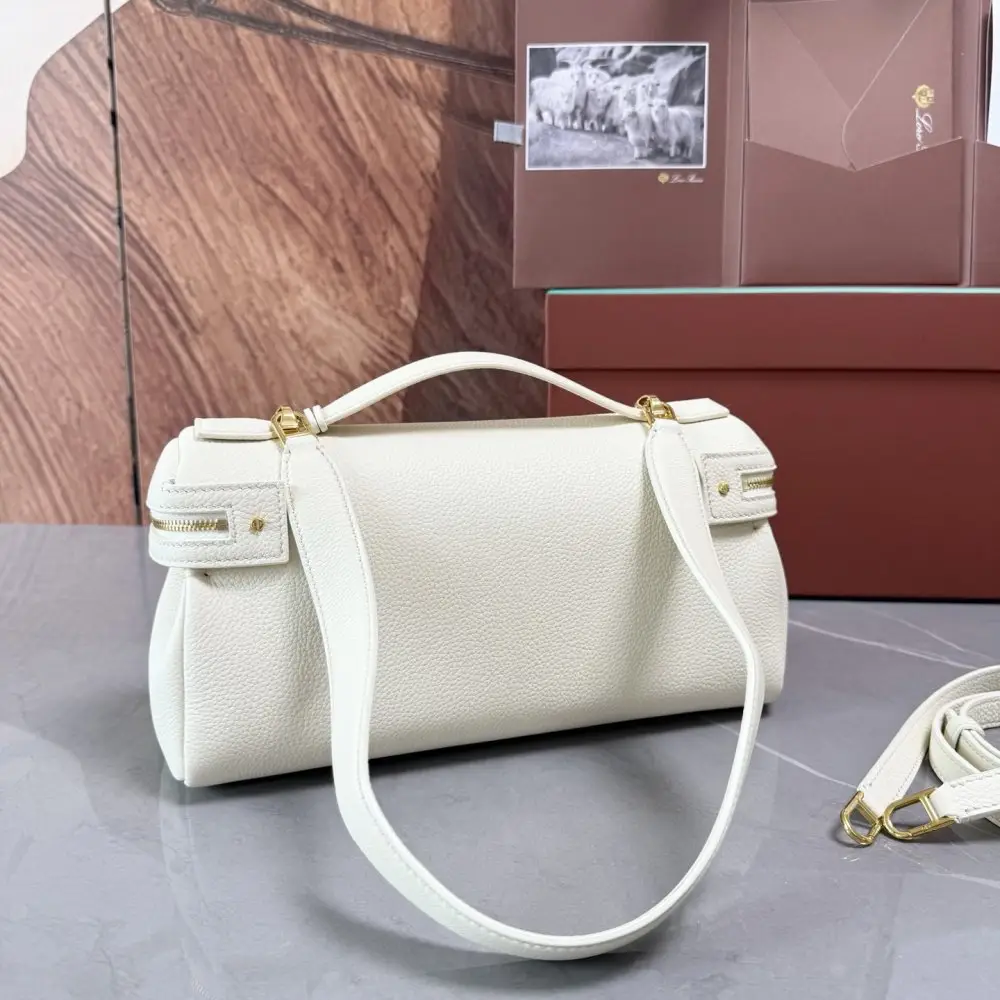 Loro Piana A bag women's Extra Softy Bag L29 — Photo 4
