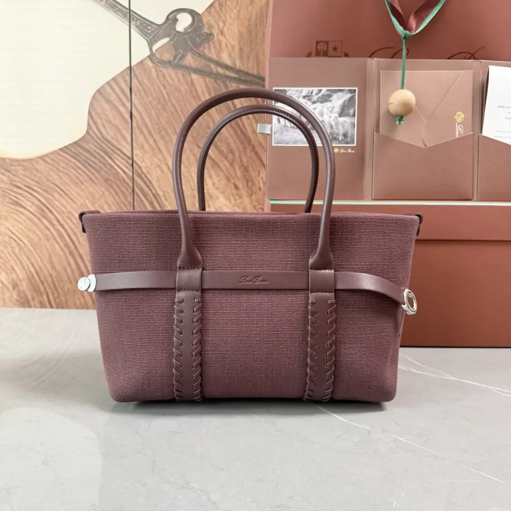 Loro Piana A bag women's Ghiera Shopper 28 cm — Photo 1