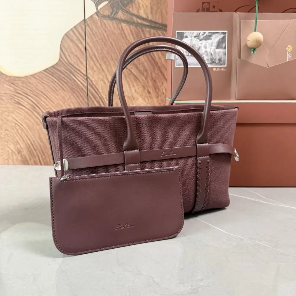 Loro Piana A bag women's Ghiera Shopper 28 cm — Photo 3