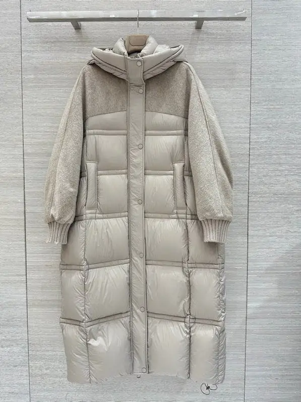 Loro Piana — A long female Down jacket