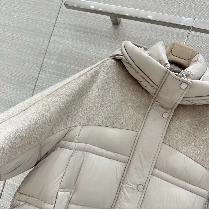 Loro Piana A long female Down jacket — Photo 5