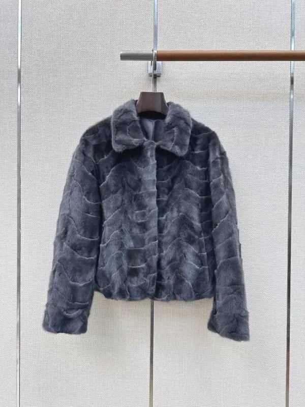 Loro Piana — A short coat of норкового fur