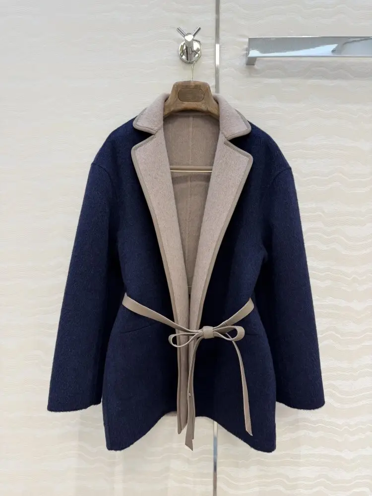 Loro Piana — Bilateral long coat of cashmere