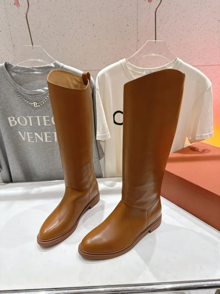 Loro Piana Boots women's — Photo 4
