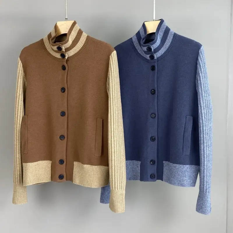Loro Piana — Cardigan of cashmere from collar-reception