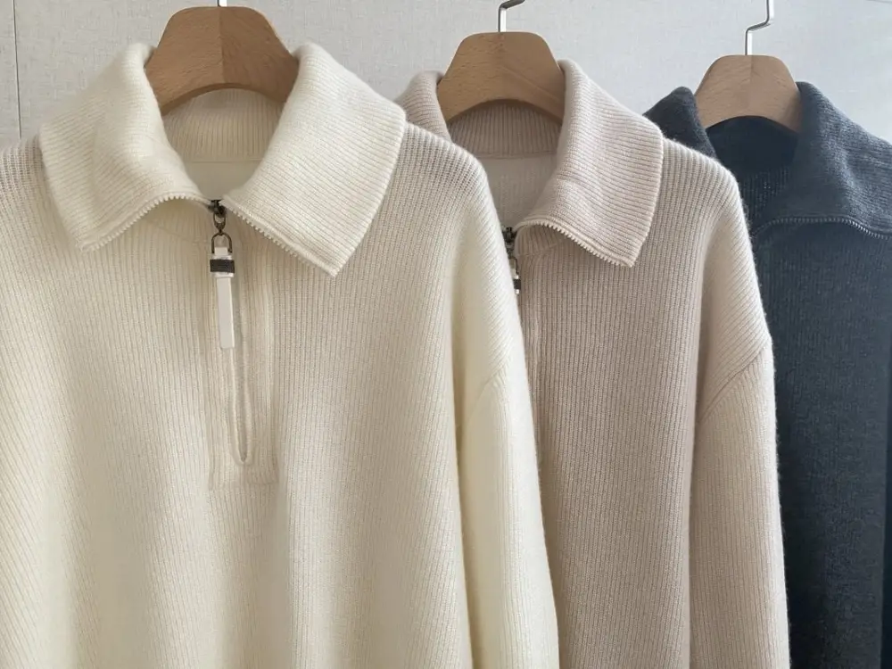 Loro Piana Cardigan woolen female — Photo 2