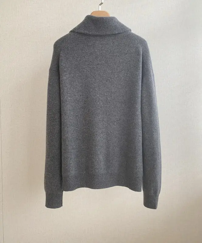 Loro Piana Cardigan woolen female — Photo 4