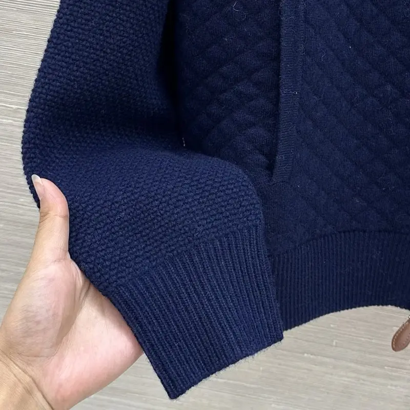 Loro Piana Cardigan woolen female — Photo 5