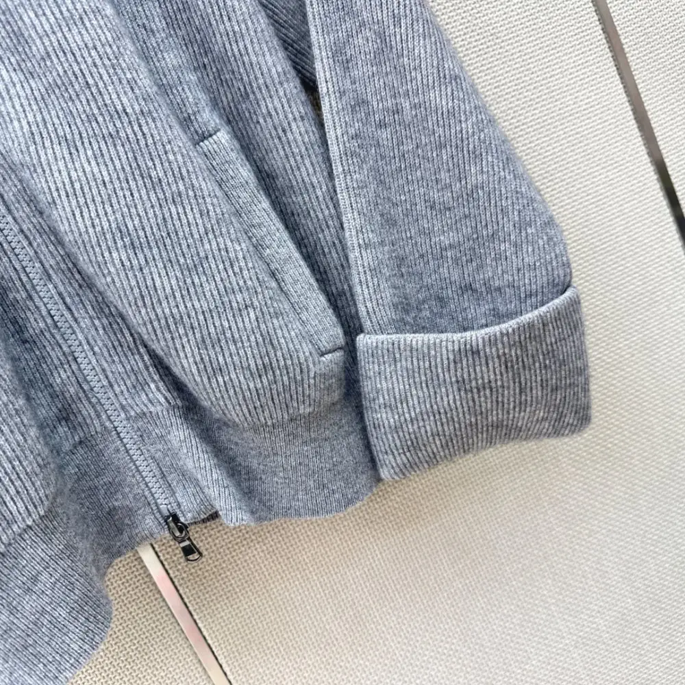 Loro Piana Cashmere cardigan from facings — Photo 5