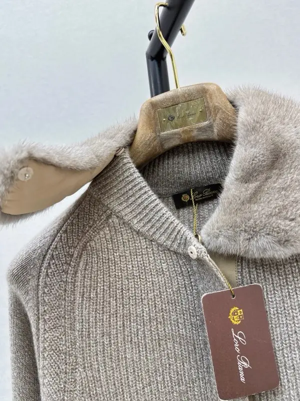 Loro Piana Кашемировое пальто со съемным воротником из норки — Фото 5