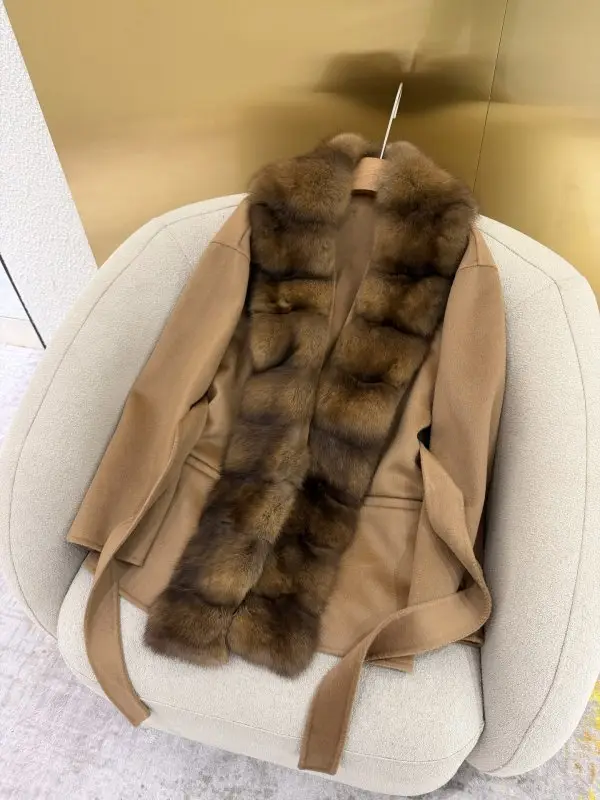 Loro Piana Кашемірове пальто жіноче з хутром андского соболя — Фото 2