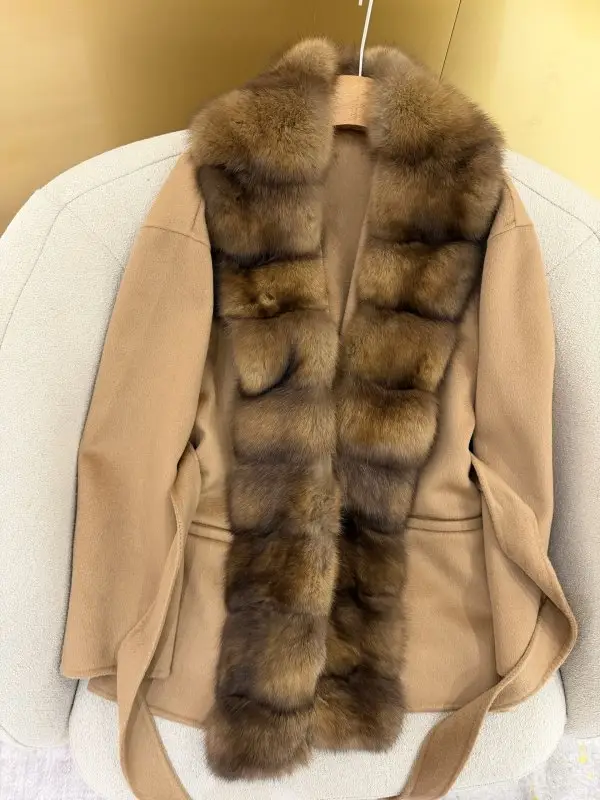 Loro Piana Кашемірове пальто жіноче з хутром андского соболя — Фото 3