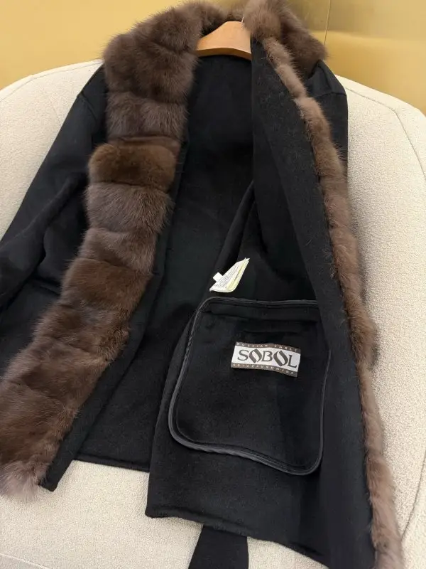 Loro Piana Кашемировое пальто женское с мехом андского соболя — Фото 4