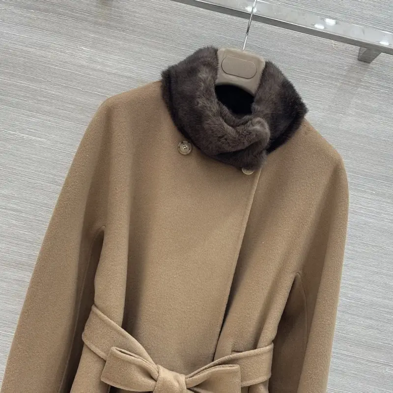 Loro Piana Кашемировое женское пальто с воротником из норки — Фото 2