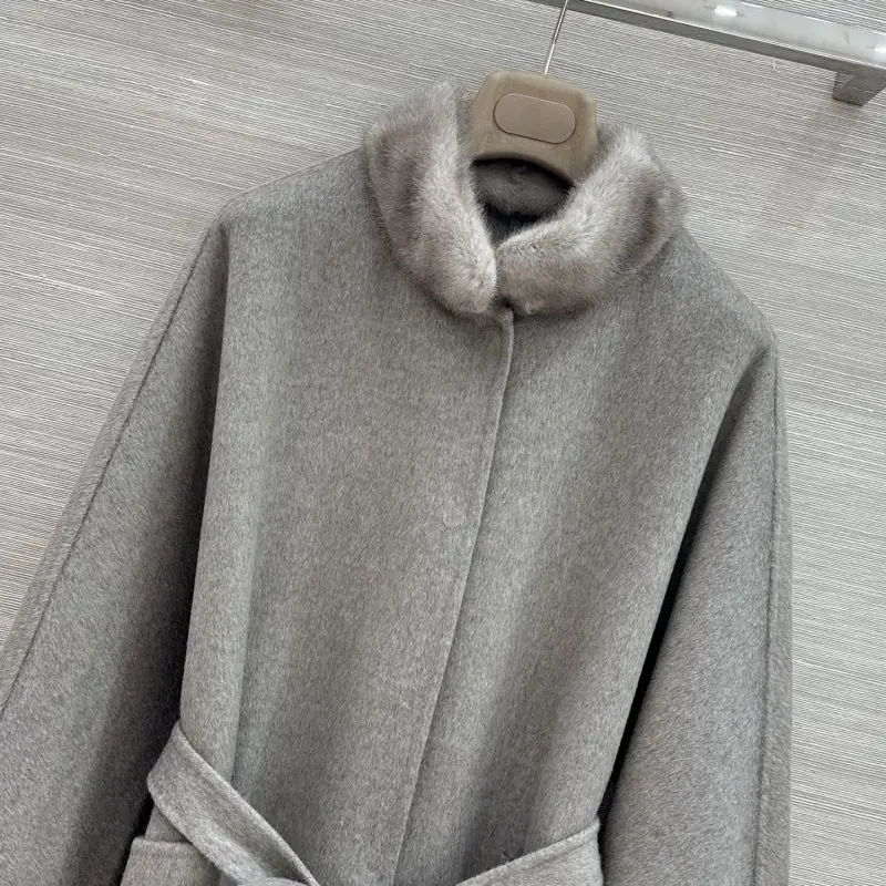 Loro Piana Кашемировое женское пальто с воротником из норки — Фото 2