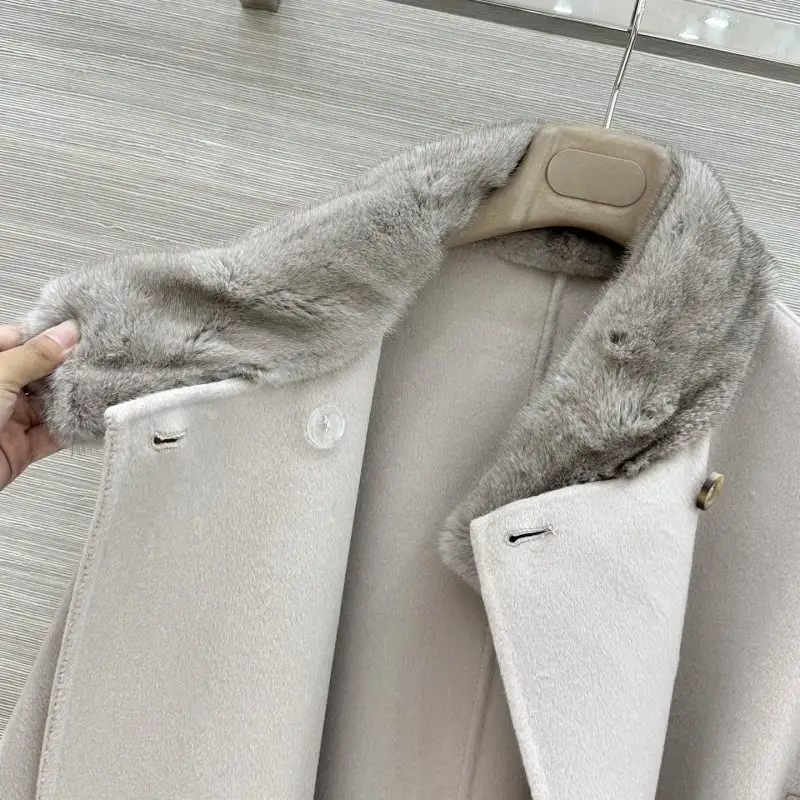 Loro Piana Кашемірове жіноче пальто з коміром з норки — Фото 4