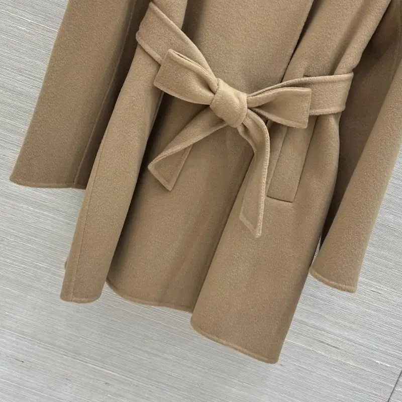 Loro Piana Кашемировое женское пальто с воротником из норки — Фото 5