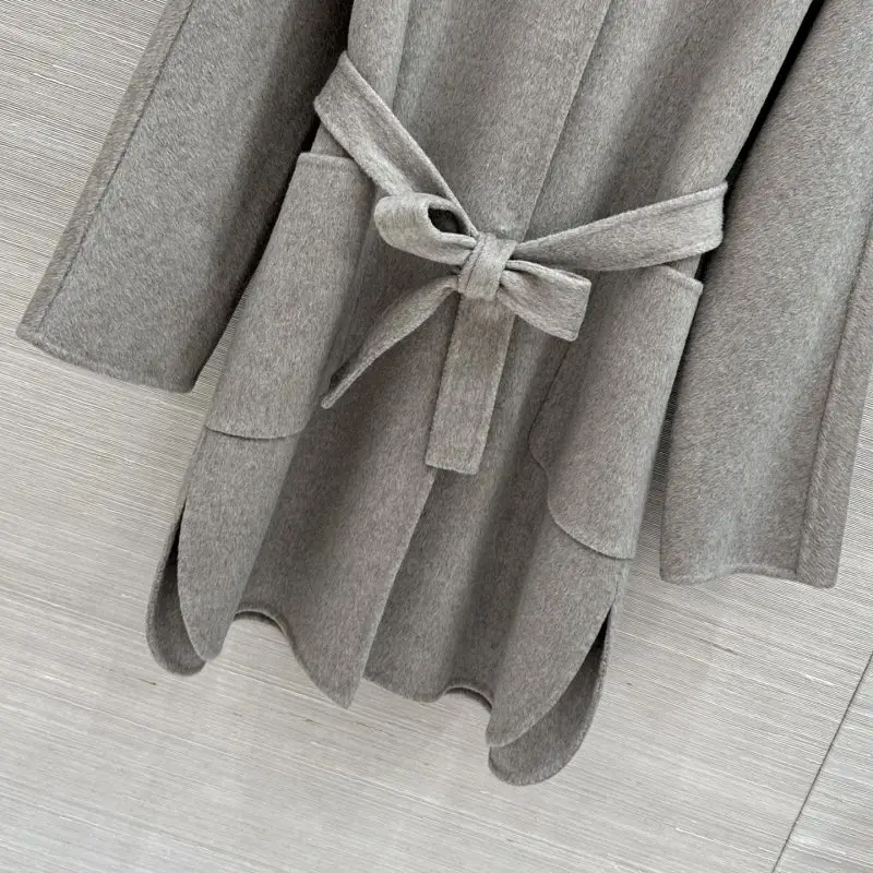Loro Piana Кашемировое женское пальто с воротником из норки — Фото 5