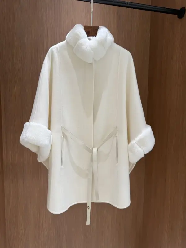 Loro Piana Кашемірове жіноче пальто з коміром з кролячого хутра — Фото 2
