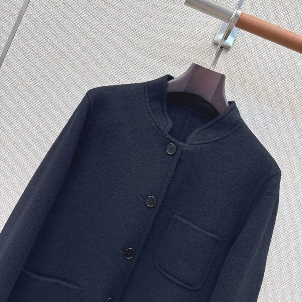 Loro Piana Coat of bilateral wool from collar-reception — Photo 3