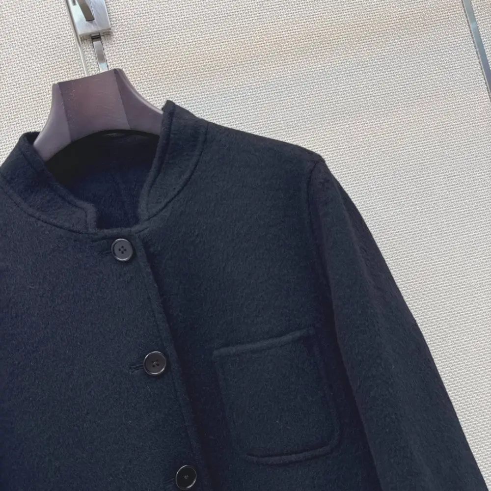 Loro Piana Coat of bilateral wool from collar-reception — Photo 4