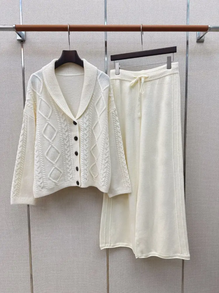 Loro Piana Costume cashmere female — Photo 2