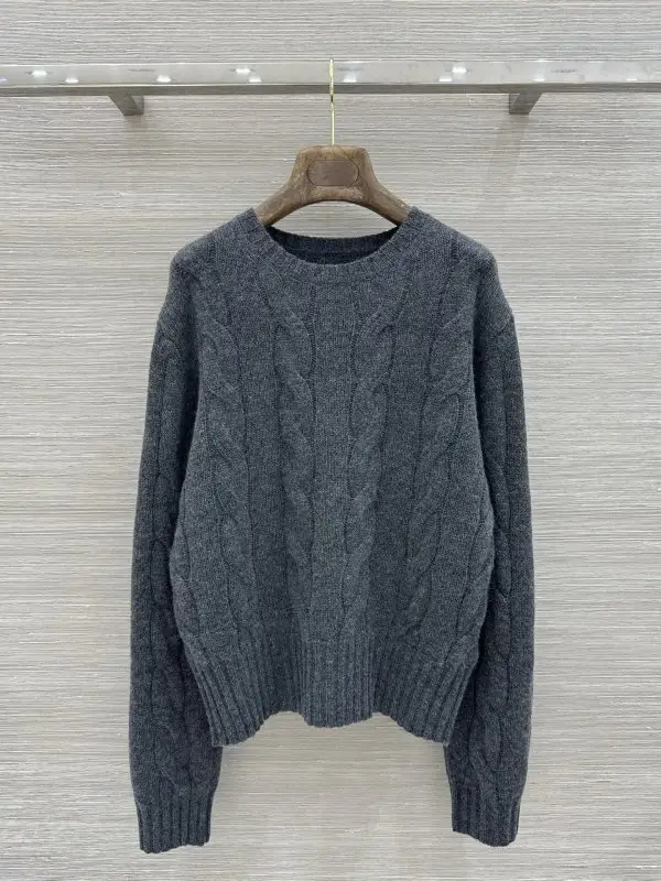 Loro Piana Costume cashmere female — Photo 2