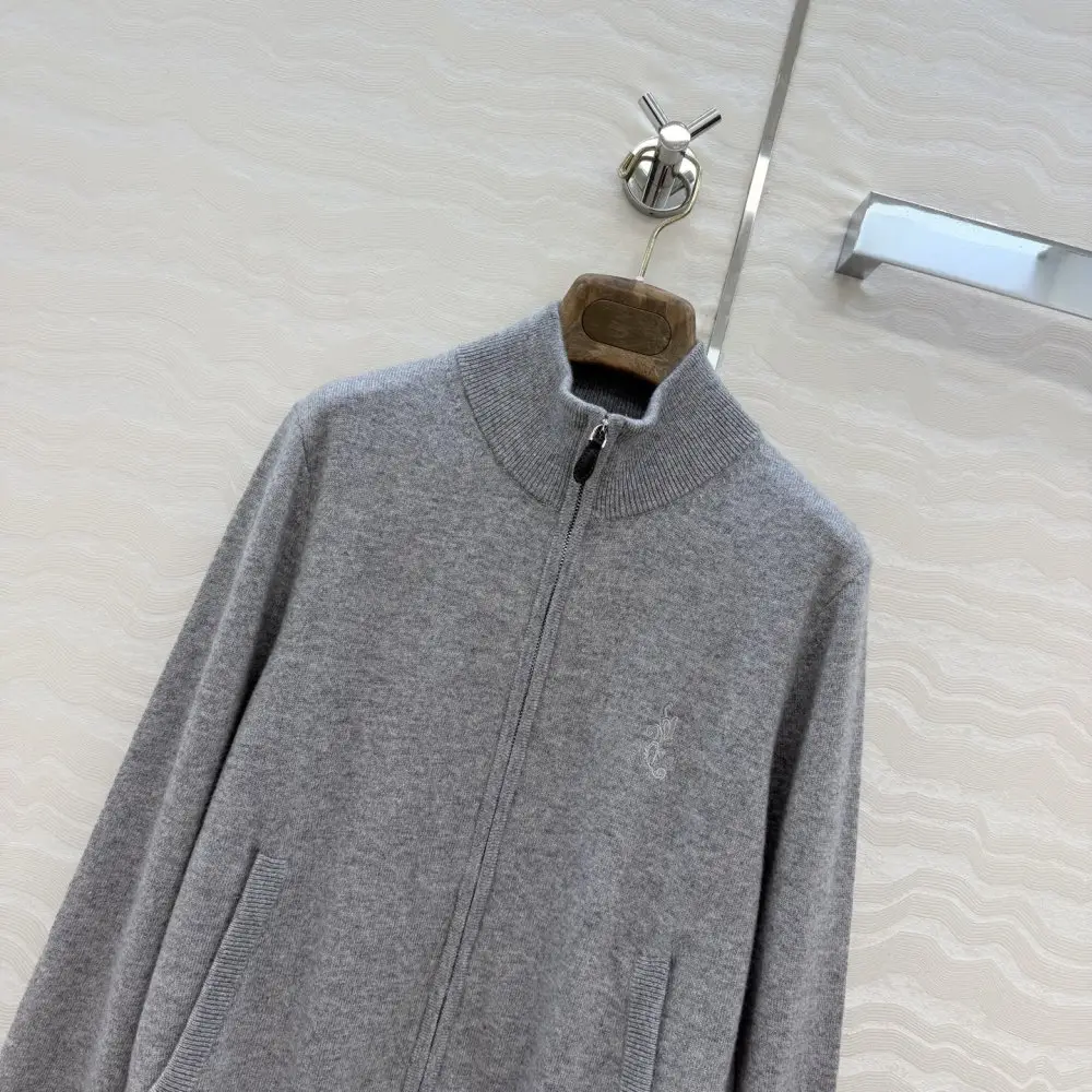 Loro Piana Costume cashmere female — Photo 3