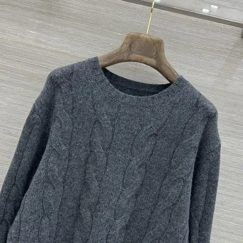 Loro Piana Costume cashmere female — Photo 3
