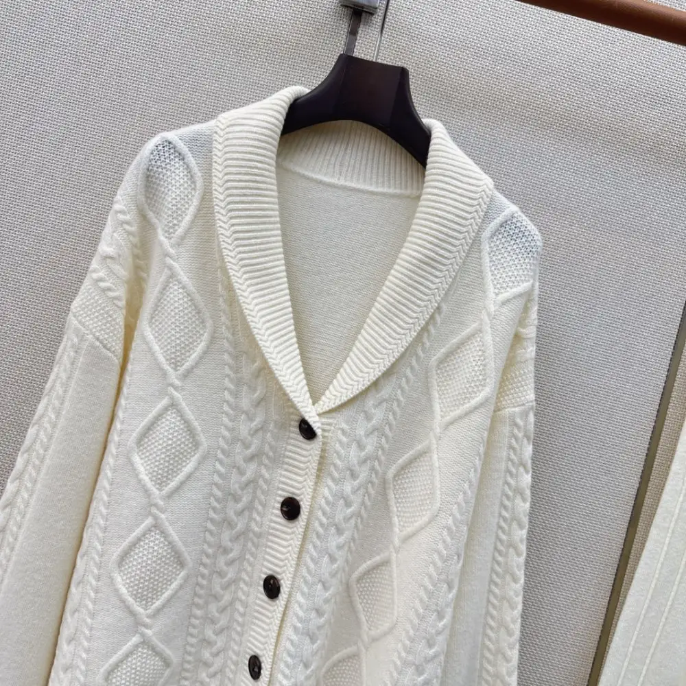 Loro Piana Costume cashmere female — Photo 4