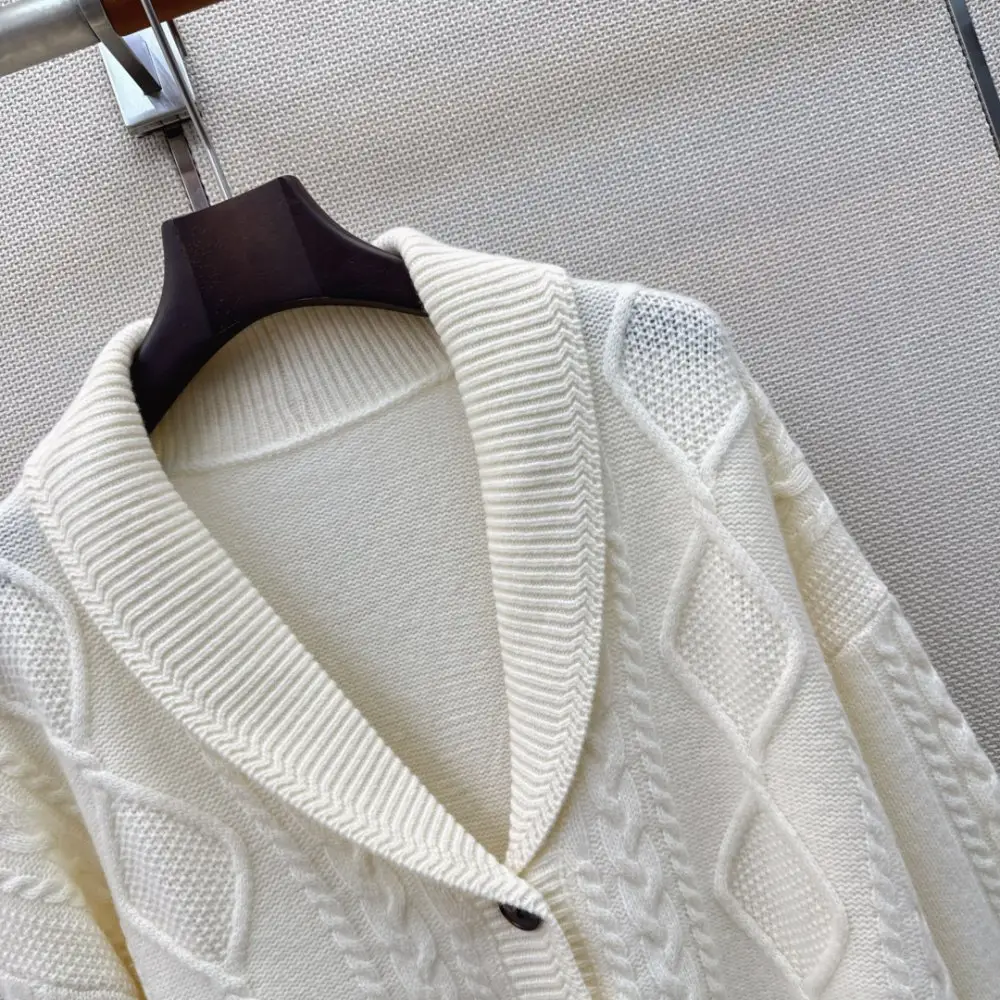 Loro Piana Costume cashmere female — Photo 5