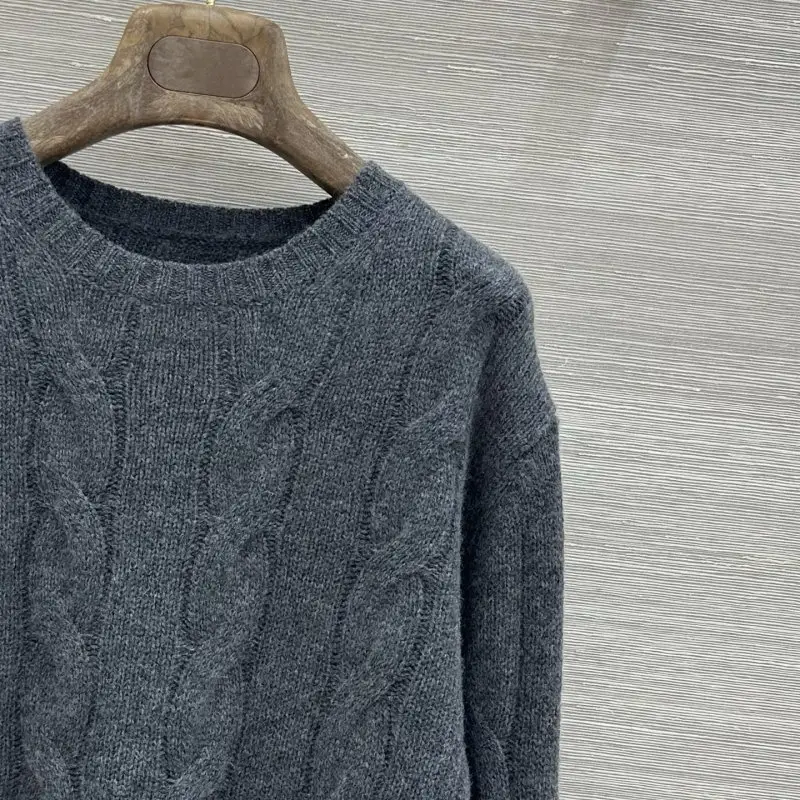 Loro Piana Costume cashmere female — Photo 5