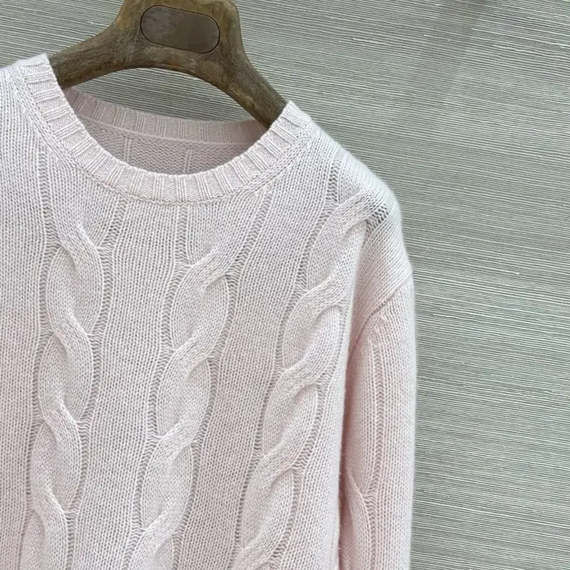 Loro Piana Costume cashmere female — Photo 5