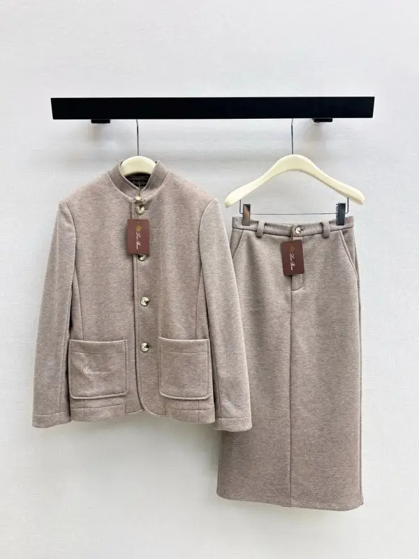 Loro Piana — Костюм жіночий