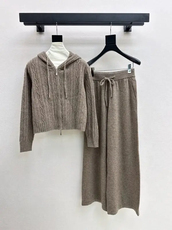 Loro Piana — Костюм жіночий