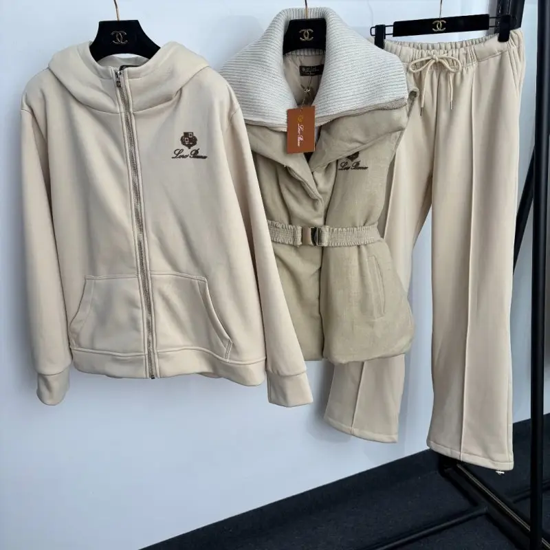 Loro Piana — Костюм жіночий