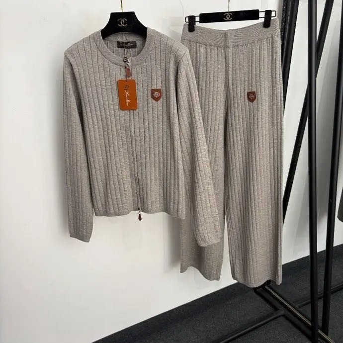 Loro Piana — Costume female