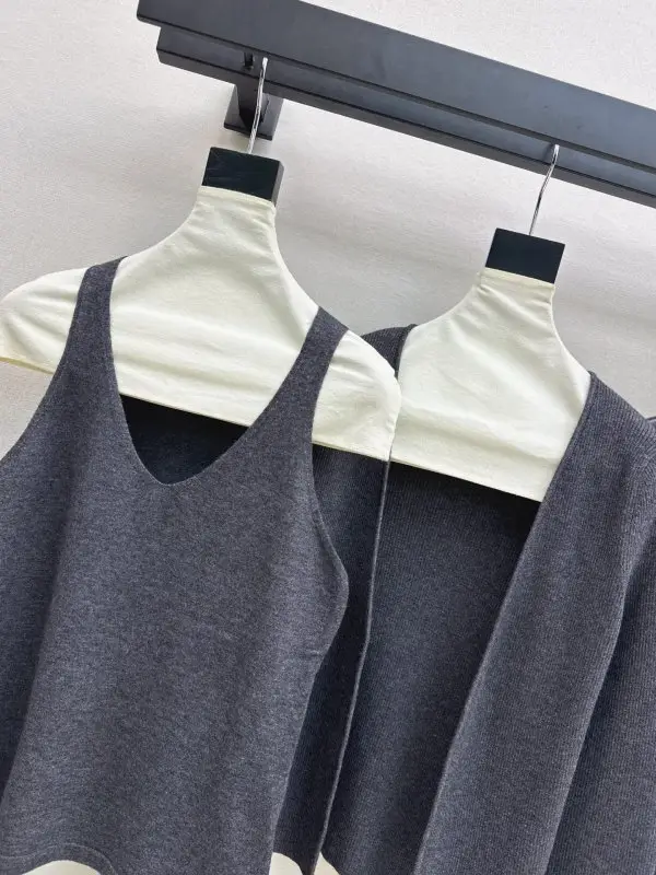 Loro Piana Costume female — Photo 4
